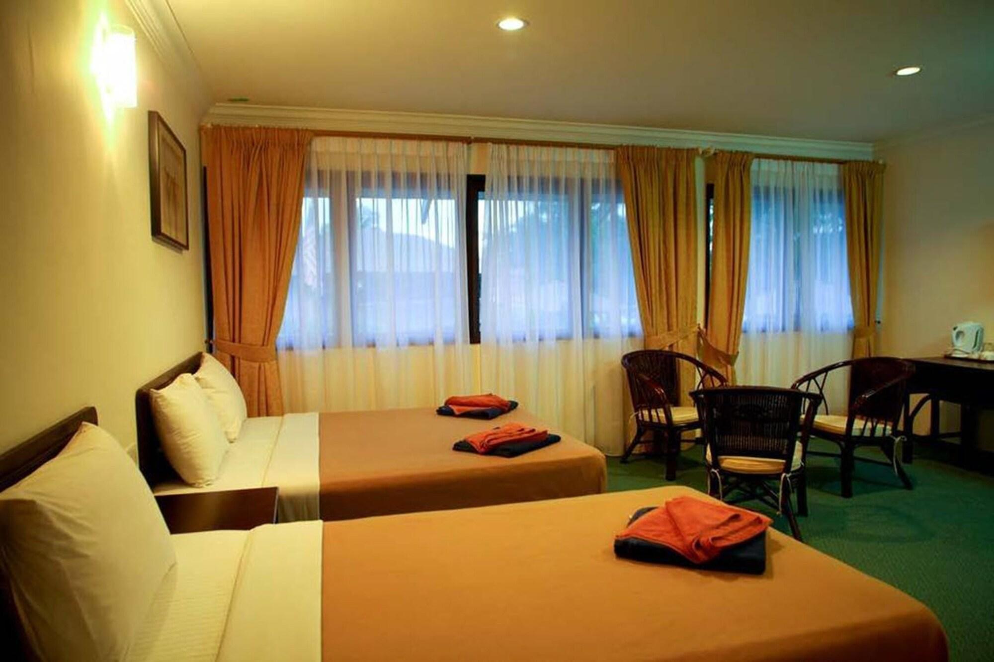 Kampong Pasir Bogak Pangkor Sandy Beach Resort מראה חיצוני תמונה