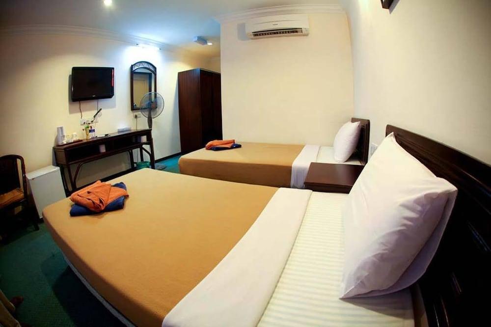 Kampong Pasir Bogak Pangkor Sandy Beach Resort מראה חיצוני תמונה