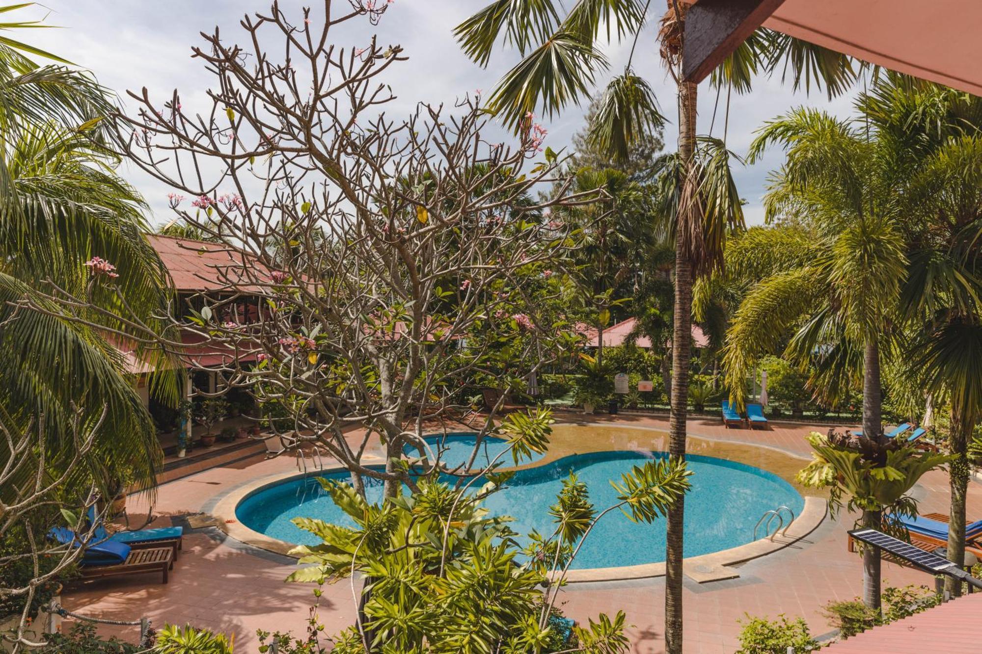 Kampong Pasir Bogak Pangkor Sandy Beach Resort מראה חיצוני תמונה