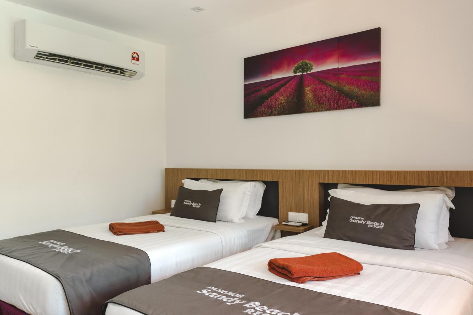 Kampong Pasir Bogak Pangkor Sandy Beach Resort מראה חיצוני תמונה