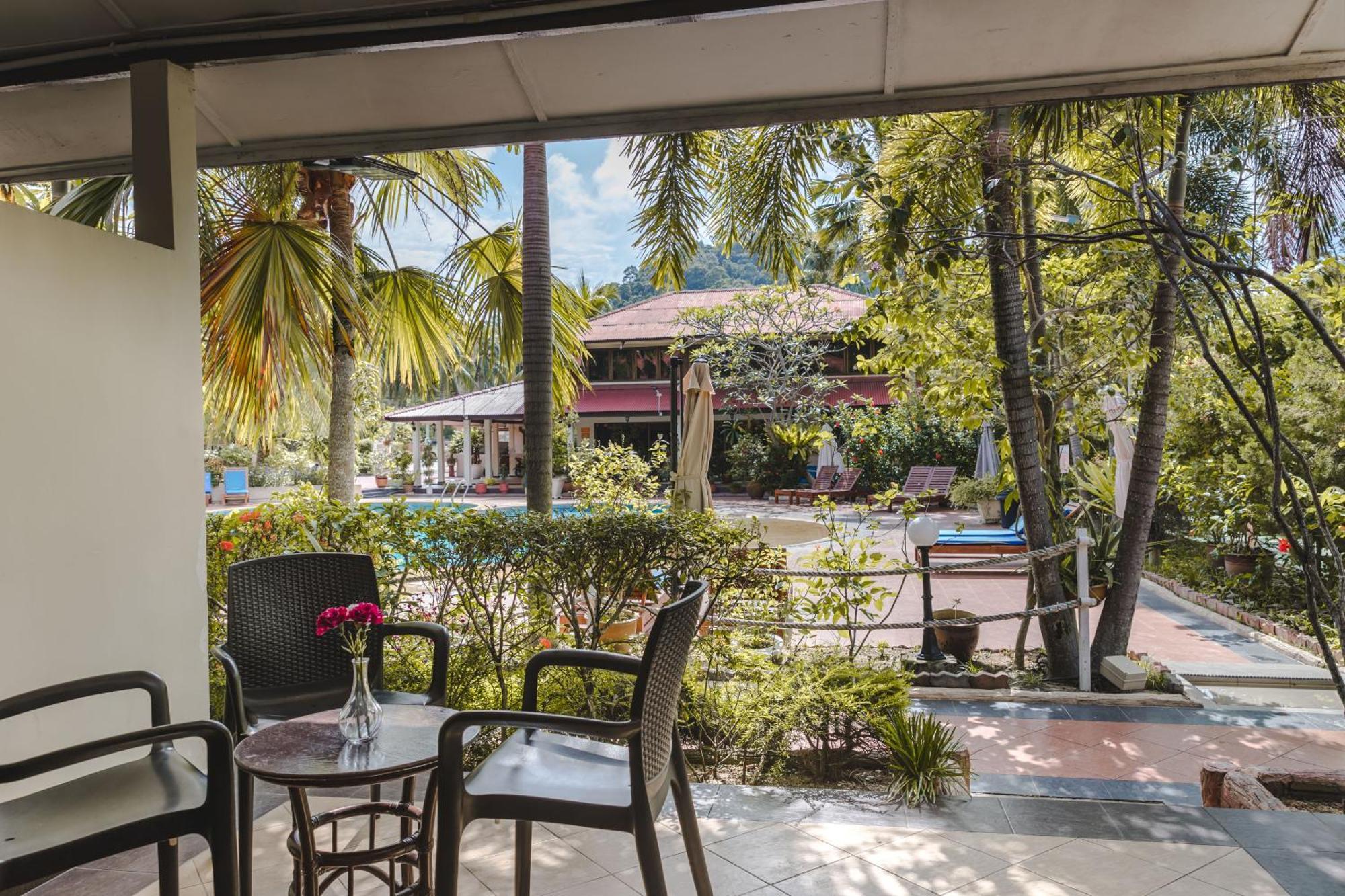 Kampong Pasir Bogak Pangkor Sandy Beach Resort מראה חיצוני תמונה