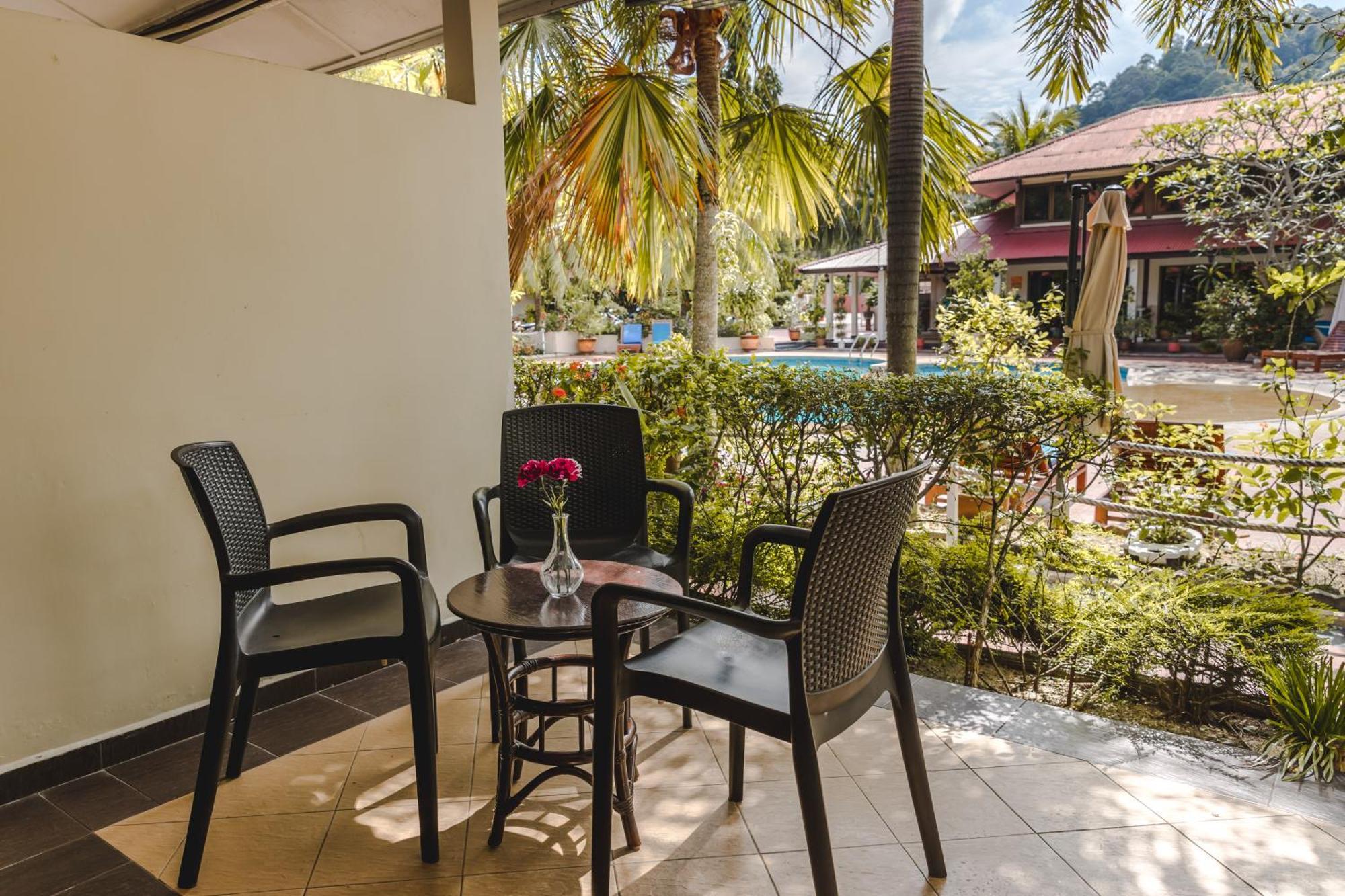 Kampong Pasir Bogak Pangkor Sandy Beach Resort מראה חיצוני תמונה