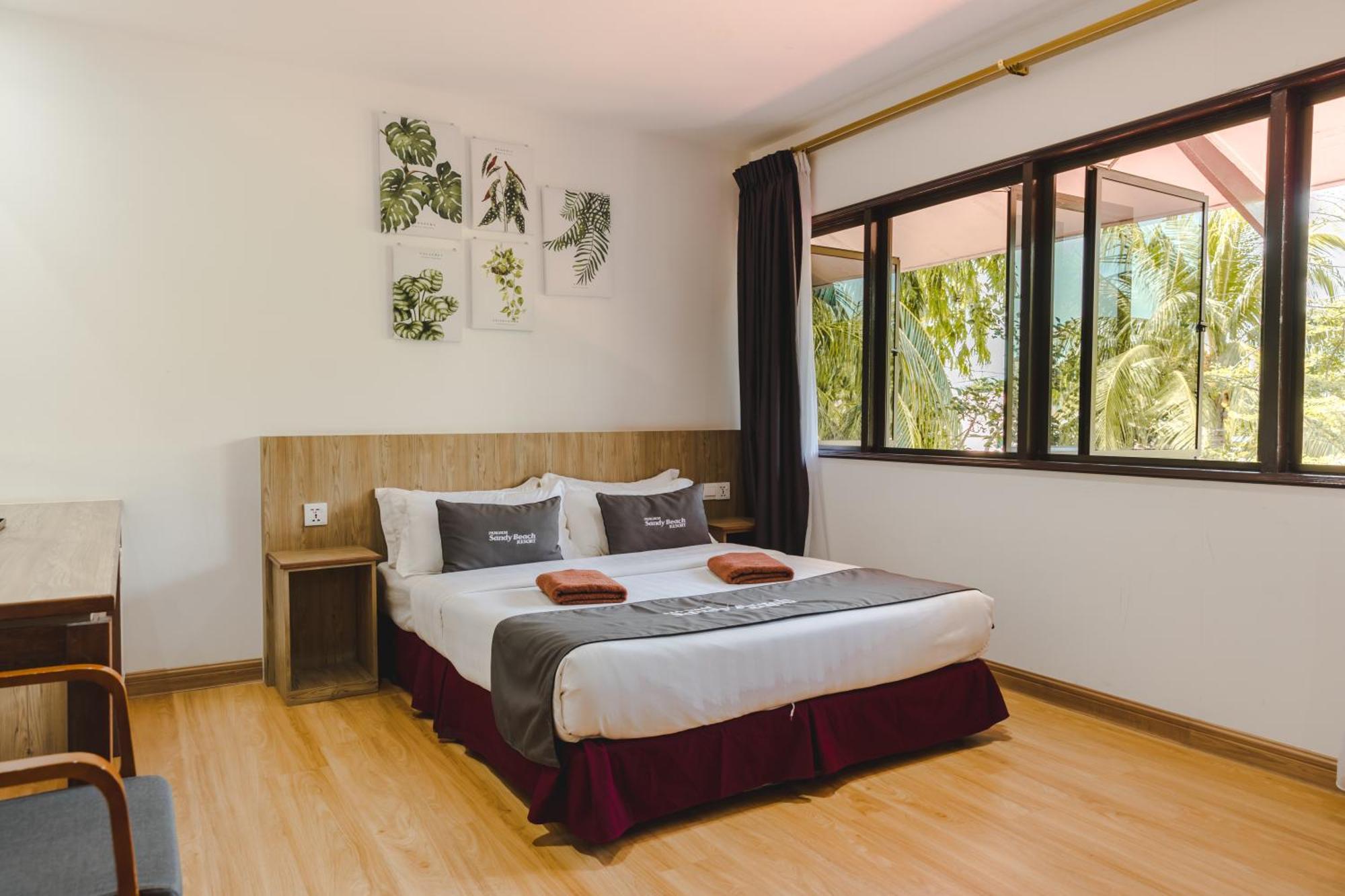 Kampong Pasir Bogak Pangkor Sandy Beach Resort מראה חיצוני תמונה