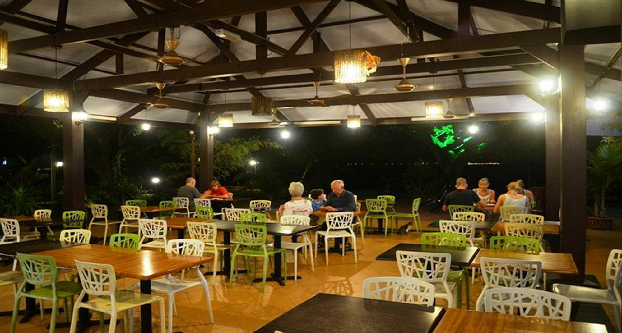 Kampong Pasir Bogak Pangkor Sandy Beach Resort מראה חיצוני תמונה
